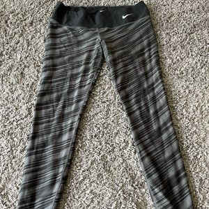 Nike Stripped leggings